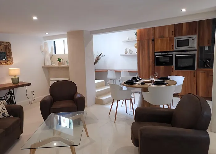 Le Clos Barbacane Apartment